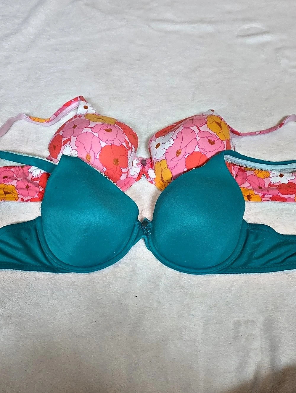 Victoria's Secret Body by Victoria Lined Perfect Coverage Bra Teal & Pink 36C